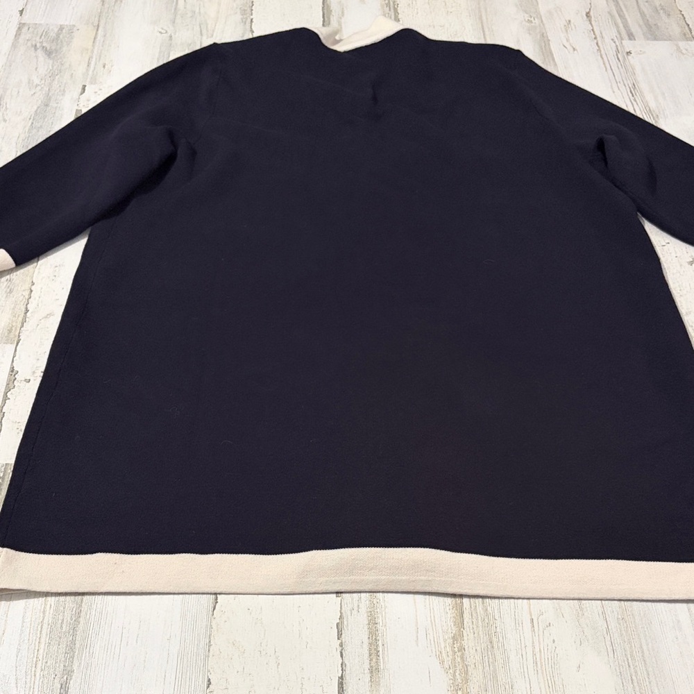 Tuckernuck Navy and Cream Cardigan Size XXL - Picture 7 of 11